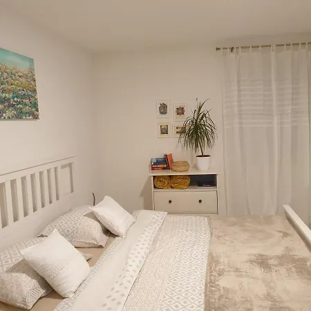 The 2sisters Apartman